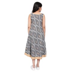 Mometernity Sleeveless Ikat Maternity Kurta Dress