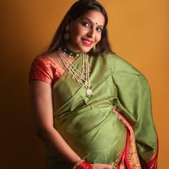 Maternity Shoot By Livin By Pooja