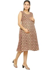 Moms Ever Maternity and Nursing Pre and Post Pregnancy Katha Print Pure Cotton Dress - Green
