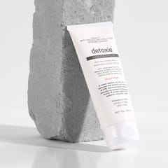 Detoxie Anti-Pollution, PA+++ Sunscreen Lotion SPF 30, 100ml
