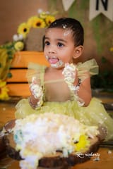 Pre Birthday Photoshoots and Cakesmash