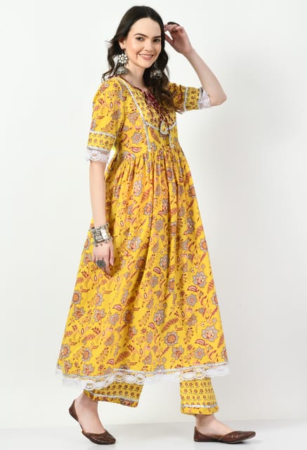 Mometernity Cotton Floral Printed Maternity & Nursing Kurta & Pant set of 2 pcs  - Yellow