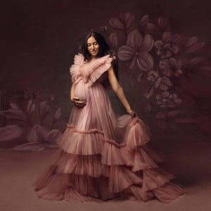 Layers Maternity Tulle Robe Dress for Photoshoot Ruffles Plunging V Neck Ball Gown