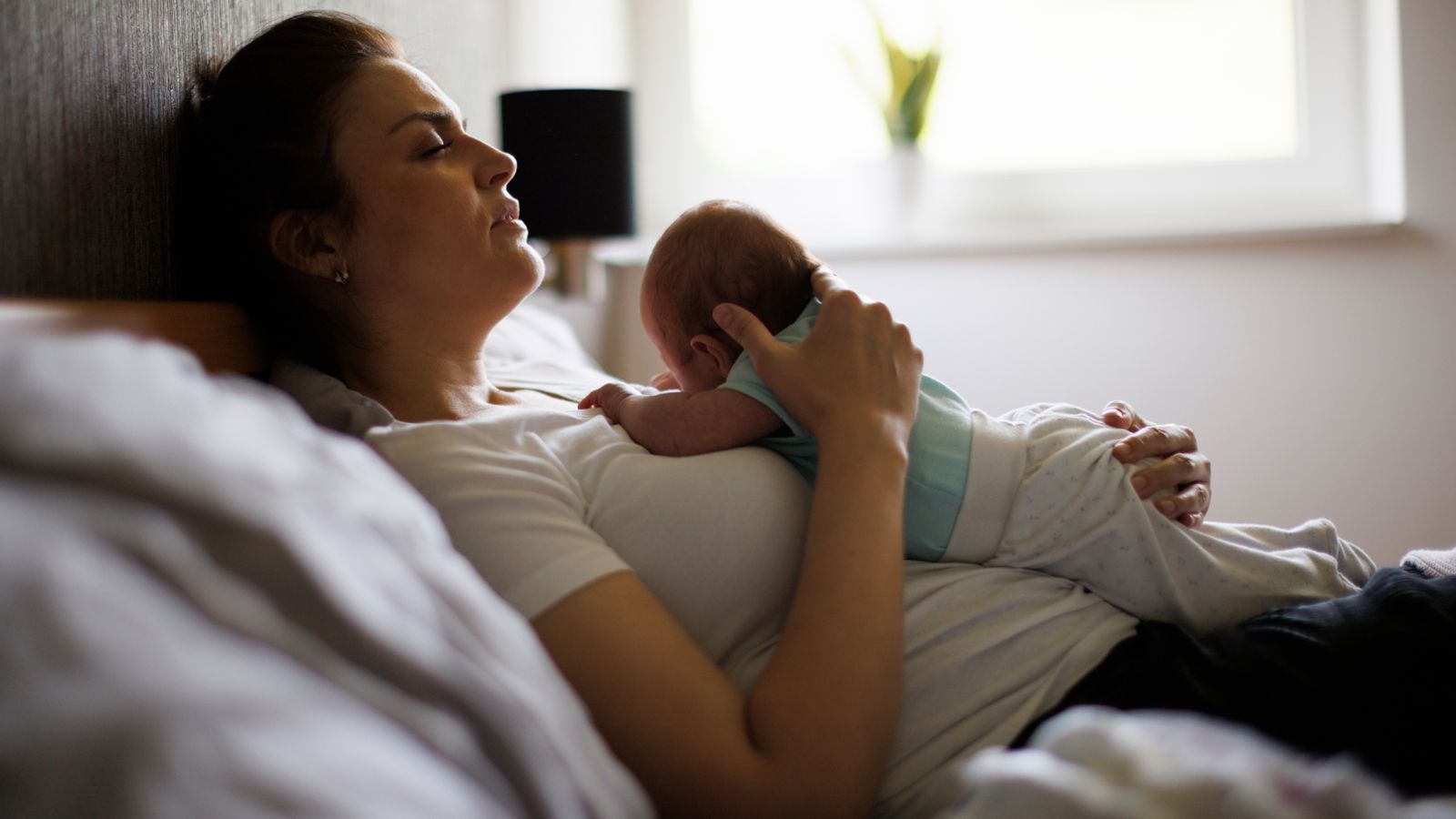Postpartum Depression vs. Baby Blues: Knowing the Signs